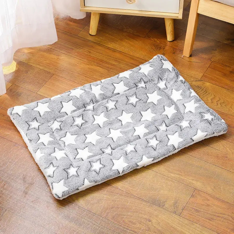 Gray and white star-patterned plush pet bed with soft fuzzy thickened flannel fleece for warm sleeping comfort