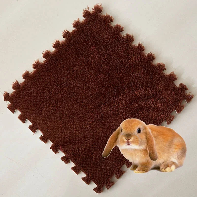 Absorbent Waterproof Anti Slip Cage Liners for Rabbits and Guinea Pigs