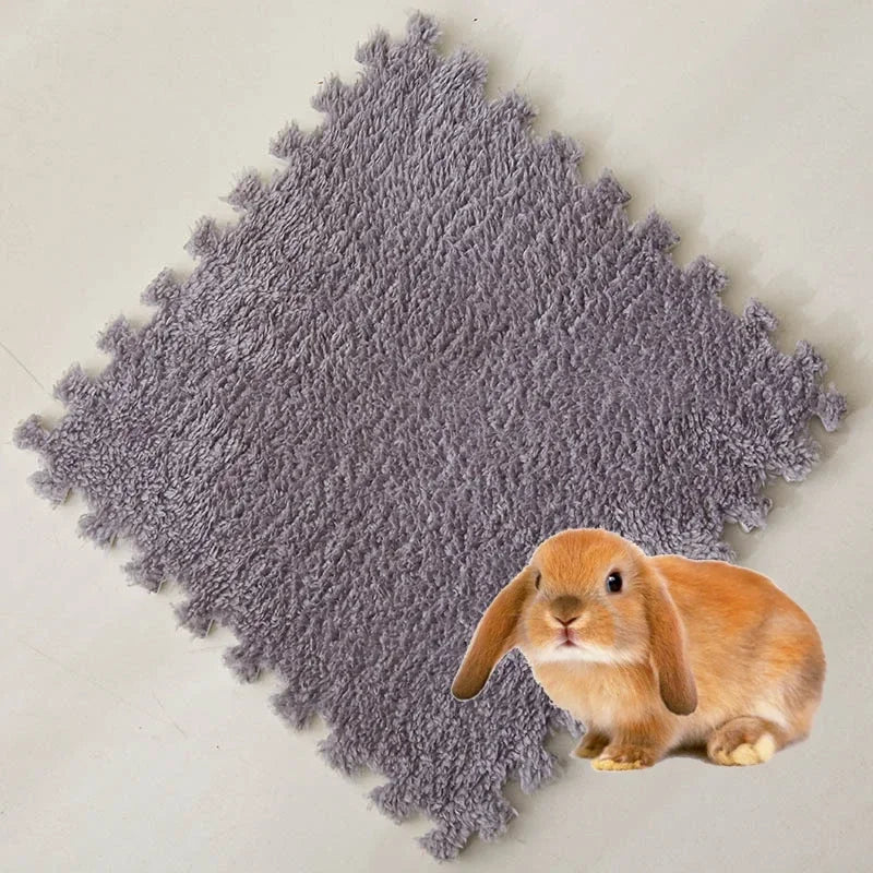 Absorbent Waterproof Anti Slip Cage Liners for Rabbits and Guinea Pigs