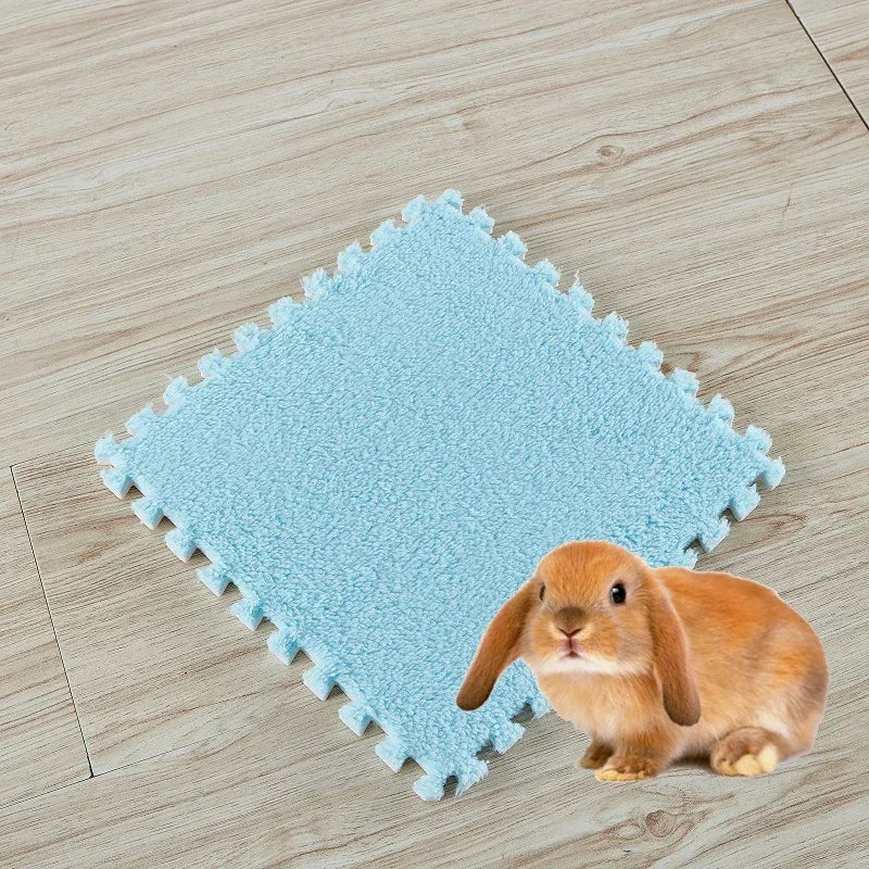 Absorbent Waterproof Anti Slip Cage Liners for Rabbits and Guinea Pigs
