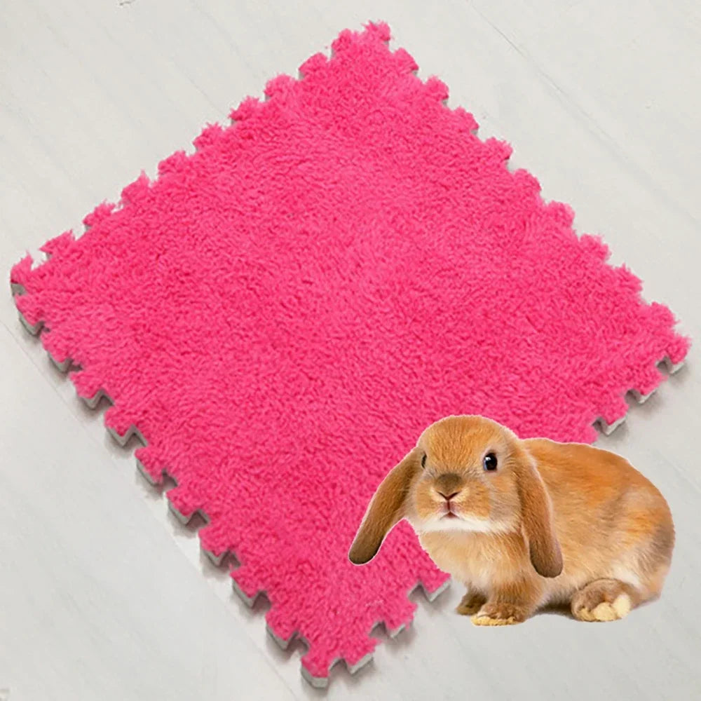 Absorbent Waterproof Anti Slip Cage Liners for Rabbits and Guinea Pigs