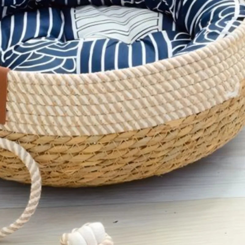 Woven All-Weather Round Cat Bed and Puppy House