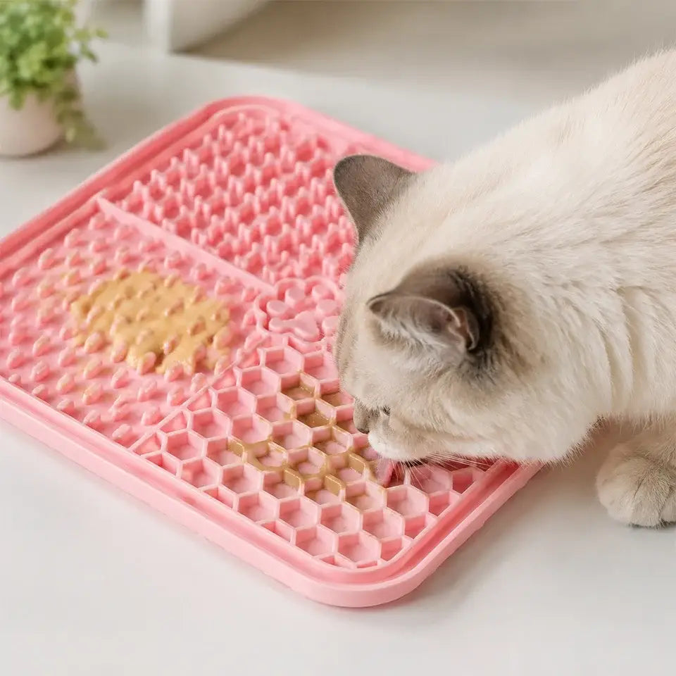 Silicone Slow Feeder Licking Mat for Dogs and Cats